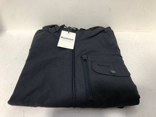 BARBOUR ANGLER SHOWPROOF IN NAVY BLUE UK SIZE S: LOCATION - B12