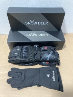 2 X SNOW DEER INTELLIGENT HEATING GLOVES IN BLACK: LOCATION - B13