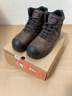 ROCK FALL MENS STEEL TOE CAP BOOTS IN BROWN - UK SIZE 11: LOCATION - A15