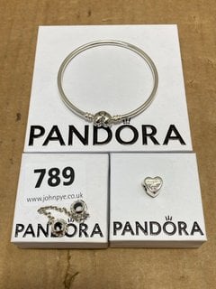 3 X PANDORA JEWELLERY IN VARIOUS SIZES TO INCLUDE DAUGHTER HEART CHARM: LOCATION - B15