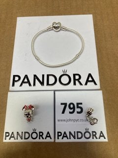 3 X PANDORA JEWELLERY IN VARIOUS SIZES TO INCLUDE INTERLOCKING HEARTS DANGLE CHARM: LOCATION - B15