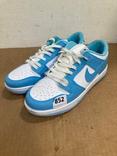 PAIR OF NIKE DUNK LOW TRAINERS IN BABY BLUE/WHITE - SIZE UK 5: LOCATION - C14