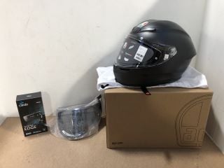 3 X ASSORTED ITEMS TO INCLUDE AGV E2206 K6S FULL FACE MOTORCYCLE HELMET IN MATTE BLACK - SIZE L: LOCATION - C10