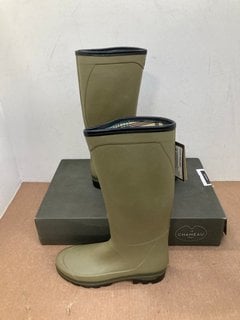 LE CHAMEAU 1927 COUNTRY CROSS JERSEY WELLINGTON BOOTS IN GREEN - UK 11 - RRP £160.00: LOCATION - C7