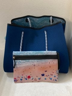 CHUCHKA BONDI TOTE BAG WITH NO POCKETS IN BLUE BONDI: LOCATION - BR4