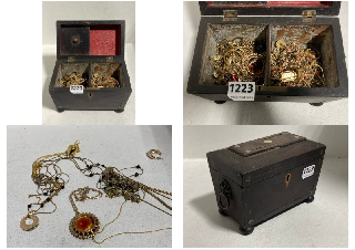 A VINTAGE WOODEN JEWELLERY BOX AND CONTENTS: LOCATION - BR8