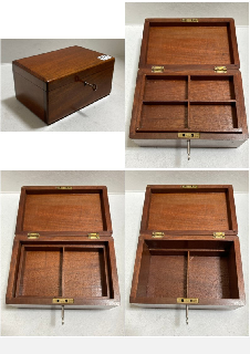 A POLISHED ANTIQUE WOODEN BOX WITH KEY: LOCATION - BR9