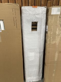 BLACK STRAIGHT TUBED HEATED TOWEL RADIATOR 1600 X 400MM - RRP £445: LOCATION - D6