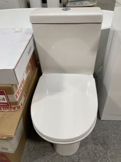 (COLLECTION ONLY) CLOSED COUPLED TOILET WITH ALL CISTERN FITTINGS, DUAL FLUSH TOP CHROME BUTTON & SEAT - RRP £325: LOCATION - C2