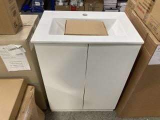 (COLLECTION ONLY) FLOOR STANDING 2 DOOR SINK UNIT IN WHITE WITH A 610 X 400MM 1TH CERAMIC BASIN COMPLETE WITH A MONO BASIN MIXER TAP & CHROME SPRUNG WASTE - RRP £740: LOCATION - C5