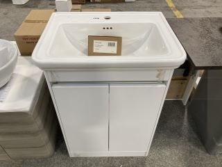 (COLLECTION ONLY) FLOOR STANDING 2 DOOR SINK UNIT IN WHITE WITH A 630 X 480MM 1TH CERAMIC BASIN COMPLETE WITH MONO BASIN MIXER TAP & CHROME SPRUNG WASTE - RRP £755: LOCATION - D6