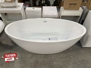 1700 X 780MM MODERN TWIN SKINNED DOUBLE ENDED FREESTANDING BATH WITH INTEGRAL CHROME SPRUNG WASTE & OVERFLOW - RRP £1549: LOCATION - C3