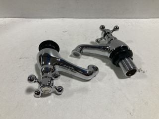 PAIR OF TRADITIONAL CROSSHEAD BATH/BASIN PILLAR TAPS IN CHROME - RRP £140: LOCATION - RACKING 2