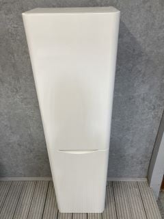 WALL HUNG 2 DOOR BATHROOM CABINET IN WHITE 1500 X 400 X 310MM - RRP £545: LOCATION - D4