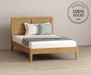 LOXTON/SHERINGHAM OAK DOUBLE BED - RRP £529: LOCATION - B4