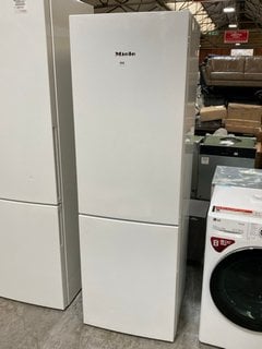 MIELE FRIDGE FREEZER: MODEL KD4172E - RRP £749: LOCATION - D6