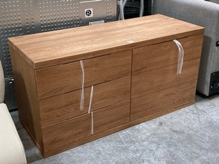 JOHN LEWIS & PARTNERS CALIA SMALL SIDEBOARD IN OAK - RRP £798: LOCATION - D6