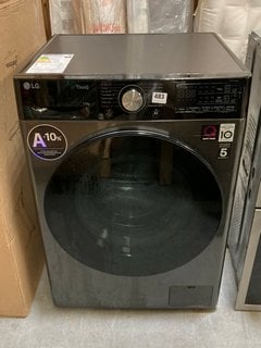 LG WASHING MACHINE : MODEL F4Y711BBTA1 - RRP £749: LOCATION - D6