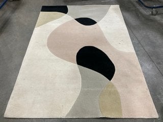 FABB FURNITURE EX-DISPLAY ASIATIC LONDON CONTEMPORARY DESIGN MATRIX FLOOR RUG IN MULTI DESIGN : SIZE 160 X 230CM (UNUSED RETAIL STOCK): LOCATION - A11