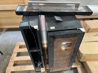 2 X ASSORTED UNDER COUNTER STYLE WINE COOLERS TO INCLUDE UNDER COUNTER WINE COOLER IN BLACK : MODEL 300BLKWC: LOCATION - A3