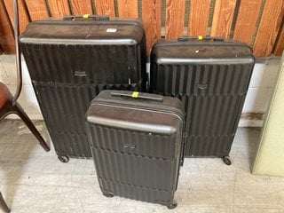 3 X JOHN LEWIS & PARTNERS HARDSHELL SUITCASES IN BLACK: LOCATION - A3