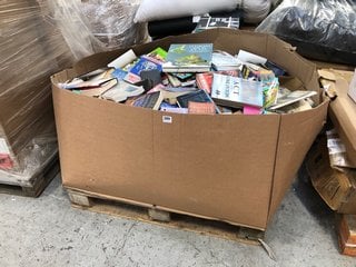 PALLET OF ASSORTED BOOKS: LOCATION - A6 (KERBSIDE PALLET DELIVERY)