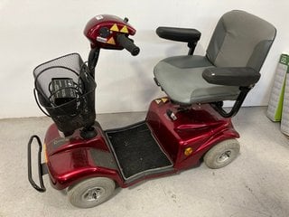 (COLLECTION ONLY) RASCAL 388 MOBILITY SCOOTER WITH CHARGER AND KEY MODEL : TE-388EM: LOCATION - PB