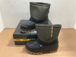 VASS HYBRID THERMO FISHING BOOTS IN KHAKI GREEN - UK 10: LOCATION - F4