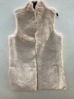 WHISTLES FAUX FUR GILET IN CREAM - UK XS - RRP £159.00: LOCATION - F3