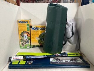 5 X GARDEN & VEHICLE ITEMS TO INCLUDE HOZELOCK PORTABLE HOSE & REEL: LOCATION - H11