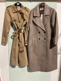 JOHN LEWIS 7 PARTNERS LADIES TRENCH COAT IN STONE- UK SIZE 10 TO INCLUDE JOHN LEWIS & PARTNERS CUFF CITY COAT IN TOAST- UK SIZE L: LOCATION - G3