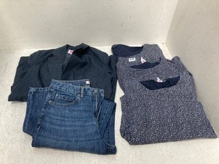 6 X ASSORTED JOHN LEWIS & PARTNERS LADIES CLOTHING IN VARIOUS SIZES TO INCLUDE DASH STAR LONG SLEEVED T-SHIRT IN NAVY- UK SIZE 12: LOCATION - G8