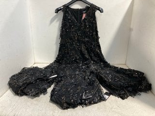 4 X KLASS WOMENS SEQUIN PLEAT FLORAL DRESSES IN BLACK - VARIOUS UK SIZES TO INCLUDE 16: LOCATION - WH1