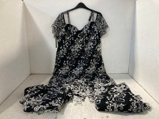 3 X KLASS WOMENS EMBROIDERED MESH BARDOT DRESSES IN BLACK & WHITE - VARIOUS UK SIZES TO INCLUDE UK SIZE 16 - COMBINED RRP £150: LOCATION - WH2