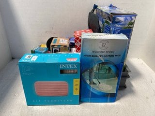 QTY OF ASSORTED HOUSEHOLD ITEMS TO INCLUDE MAYPOLE WATER RESISTANT CARAVAN TOP COVER: LOCATION - F14