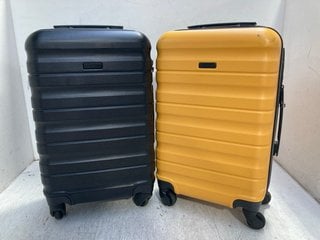 2 X JOHN LEWIS & PARTNERS 4 WHEELED HARD SHELL CABIN CASES IN BLACK & YELLOW: LOCATION - F9