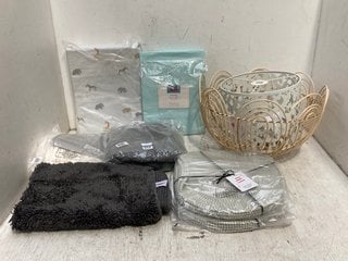 QTY OF ASSORTED JOHN LEWIS & PARTNERS HOMEWARE ITEMS TO INCLUDE 45CM RATTAN SHADE: LOCATION - F8