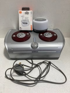 3 X ASSORTED ITEMS TO INCLUDE HOMEDICS FMCR FOOT MASSAGER: LOCATION - AR2