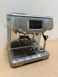 SAGE THE BARISTA TOUCH BEAN TO CUP COFFEE MACHINE - RRP £889.99: LOCATION - AR5