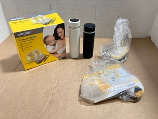 4 X ASSORTED BABY ITEMS TO INCLUDE MEDELA FREESTYLE DOUBLE ELECTRIC BREAST PUMP: LOCATION - AR15