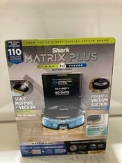 SHARK MATRIX PLUS 2-IN-1 MOP VACUUM SELF-EMPTY ROBOT RRP- £499.99