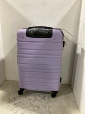 A2B SOJOURN MEDIUM TRAVEL CASE LILAC HARDSHELL SPINNER