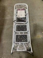 PALLET OF ASSORTED ITEMS TO INCLUDE 4 STEP ANTI SLIP LADDER (KERBSIDE PALLET DELIVERY)