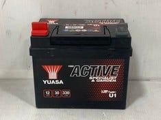 BOX OF ASSORTED CAR ITEMS TO INCLUDE YUASA YBX ACTIVE BATTERY - MODEL NO. 12N9-3B (COLLECTION ONLY)