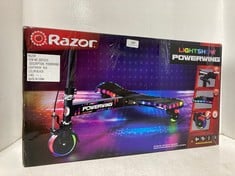 RAZOR LIGHTSHOW POWERWING CASTER SCOOTER IN BLACK - RRP £100