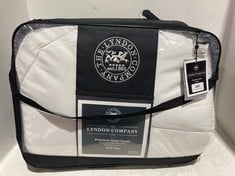 THE LYNDON COMPANY PREMIUM HOTEL DUVET- SUPER KING 10.5 TOG- RRP £180