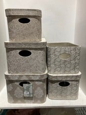 QTY OF STORAGE BOXES TO INCLUDE BEIGE FLORAL STORAGE BIN WITH LID 19X13X10IN