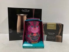 MONTY BOJANGLES CHOCCY SCOFFY PERSIAN PINK CAT TIN COCOA DUSTED CHOCOLATE TRUFFLES 135 G BBE: 10 / 2025 TO INCLUDE HOTEL CHOCOLAT VELVETIER GRE WITH 10 HOT CHOCOLATES - TOTAL RRP £123