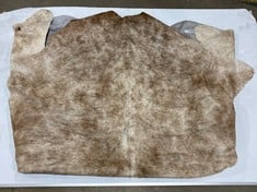 NATURAL COWHIDE LARGE RUG 3.5-39M- RRP £150