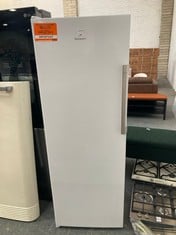 HOTPOINT FREESTANDING FROST FREE UPRIGHT FREEZER IN WHITE - MODEL NO. UH6F1CW1 - RRP �429 (SALEROOM 40)